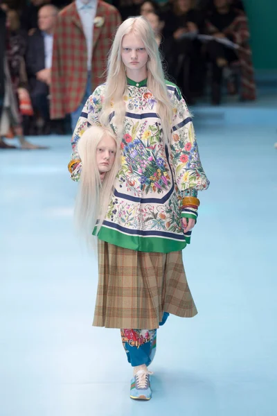 Look 1